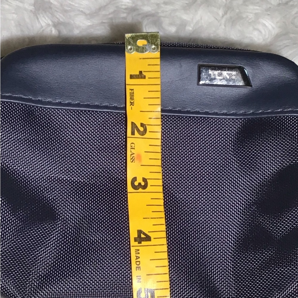 Tumi for delta black nylon cosmetics bag - Picture 6 of 6